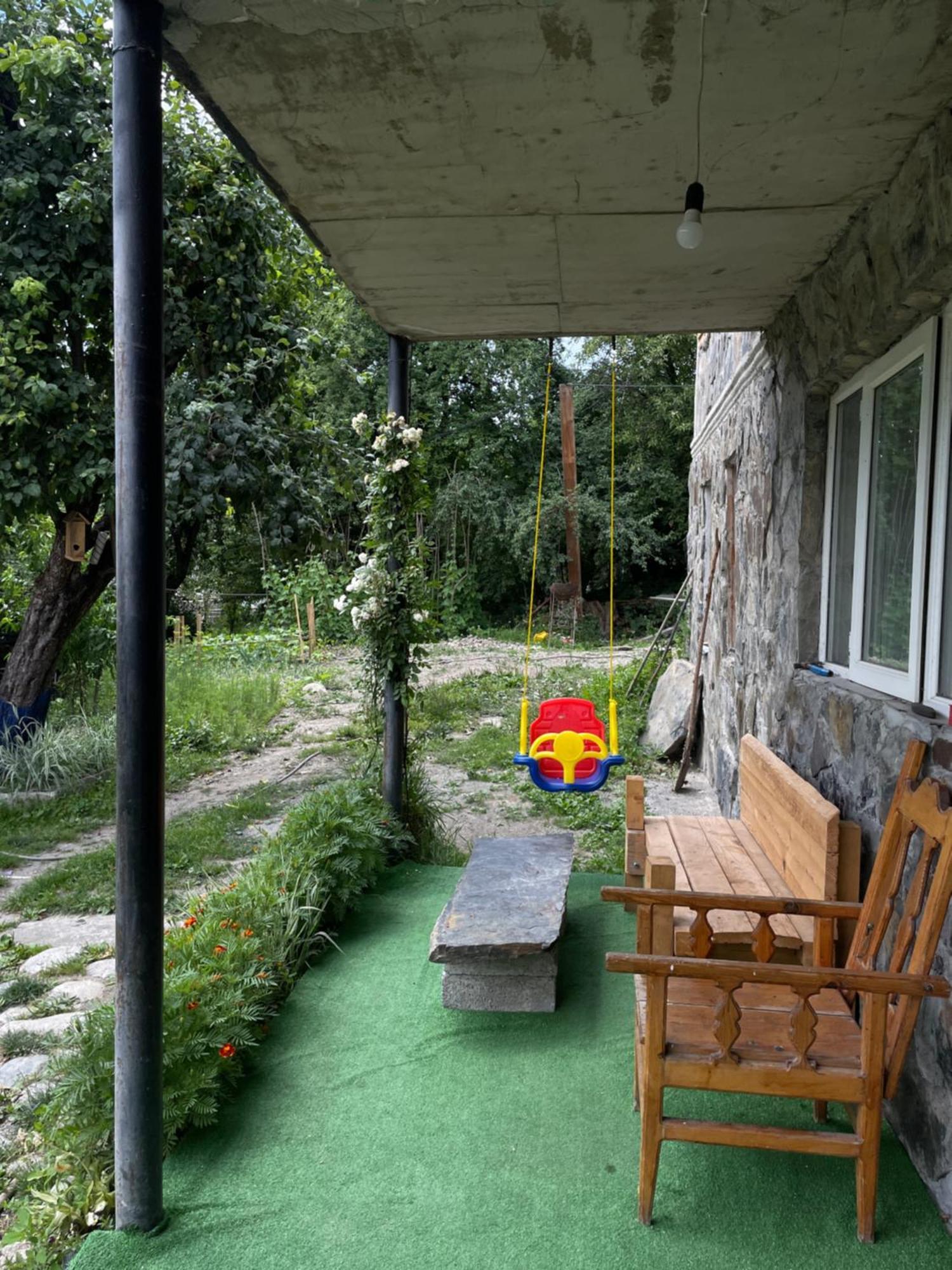 Mamuka Chartolani Guesthouse Mestia Exteriér fotografie